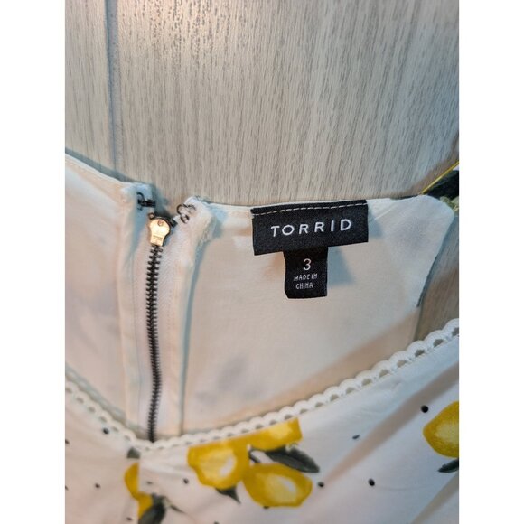 Torrid Black & White Polka Dot Lemons Flowy Summer Zip Back Tank Top Size 3X - Picture 3 of 6